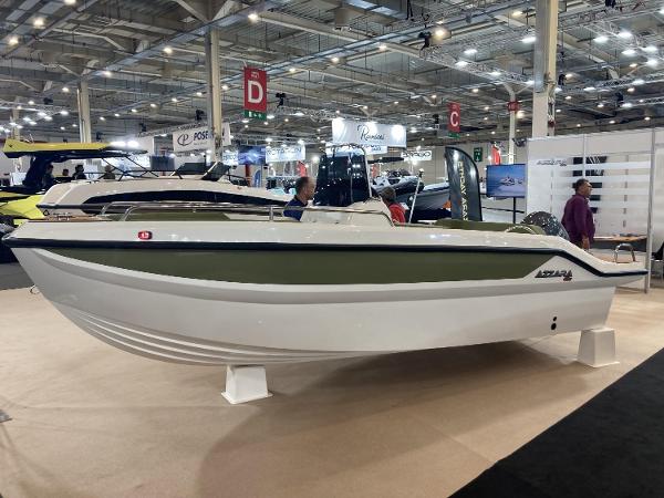 2025 Azzara 49s