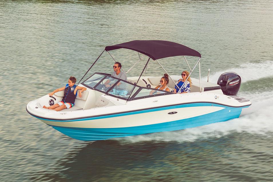 Sea Ray Boat image
