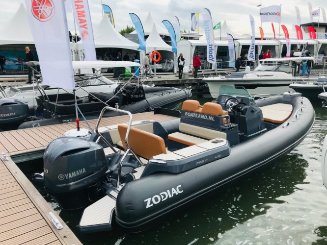 Zodiac Medline 7.5 New, At Sales Netherlands boats.com