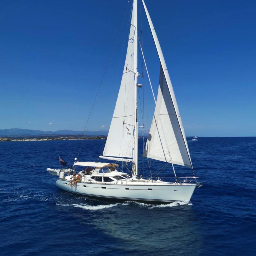 2005 Oyster 62