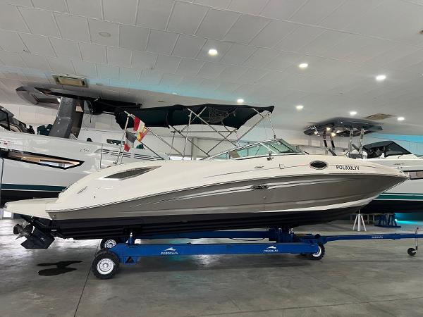 2011 Sea Ray 300 SD