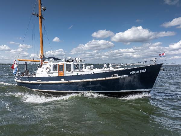1956 Motorsailer Robbenjager 16.71
