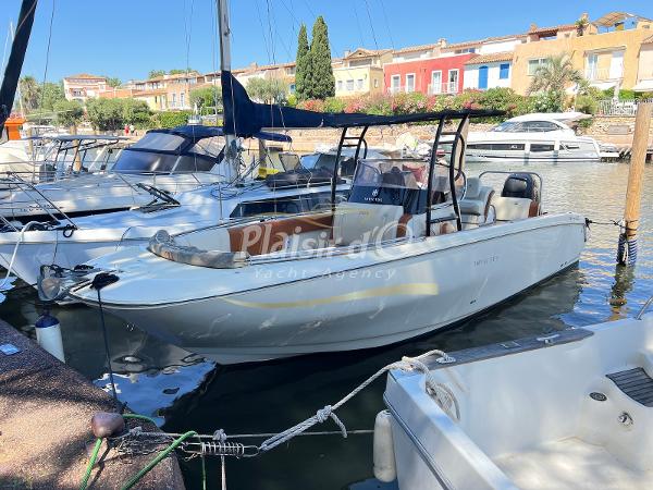 Invictus 270 FX Invictus 270 fx