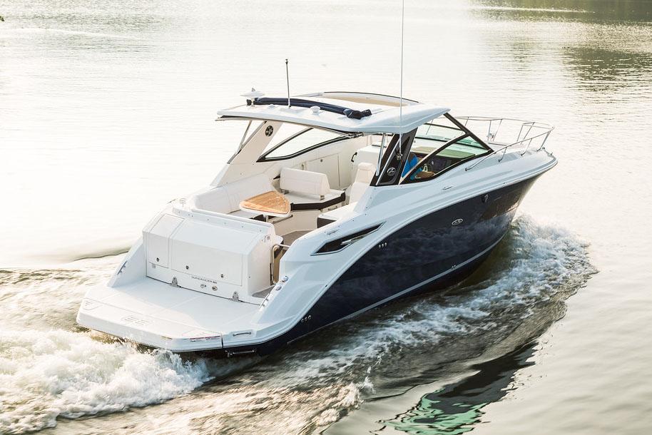 Sea Ray Boat image