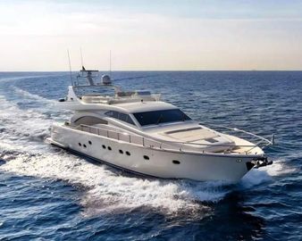 2001 Ferretti Yachts 680