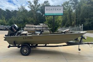 Lund 1760 Predator SC 2026 Lund 1760 Predator SC boat on trailer at Boateka dealership.
