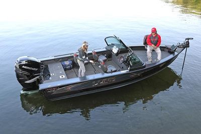 Lund 2175 Pro-V Limited Boat