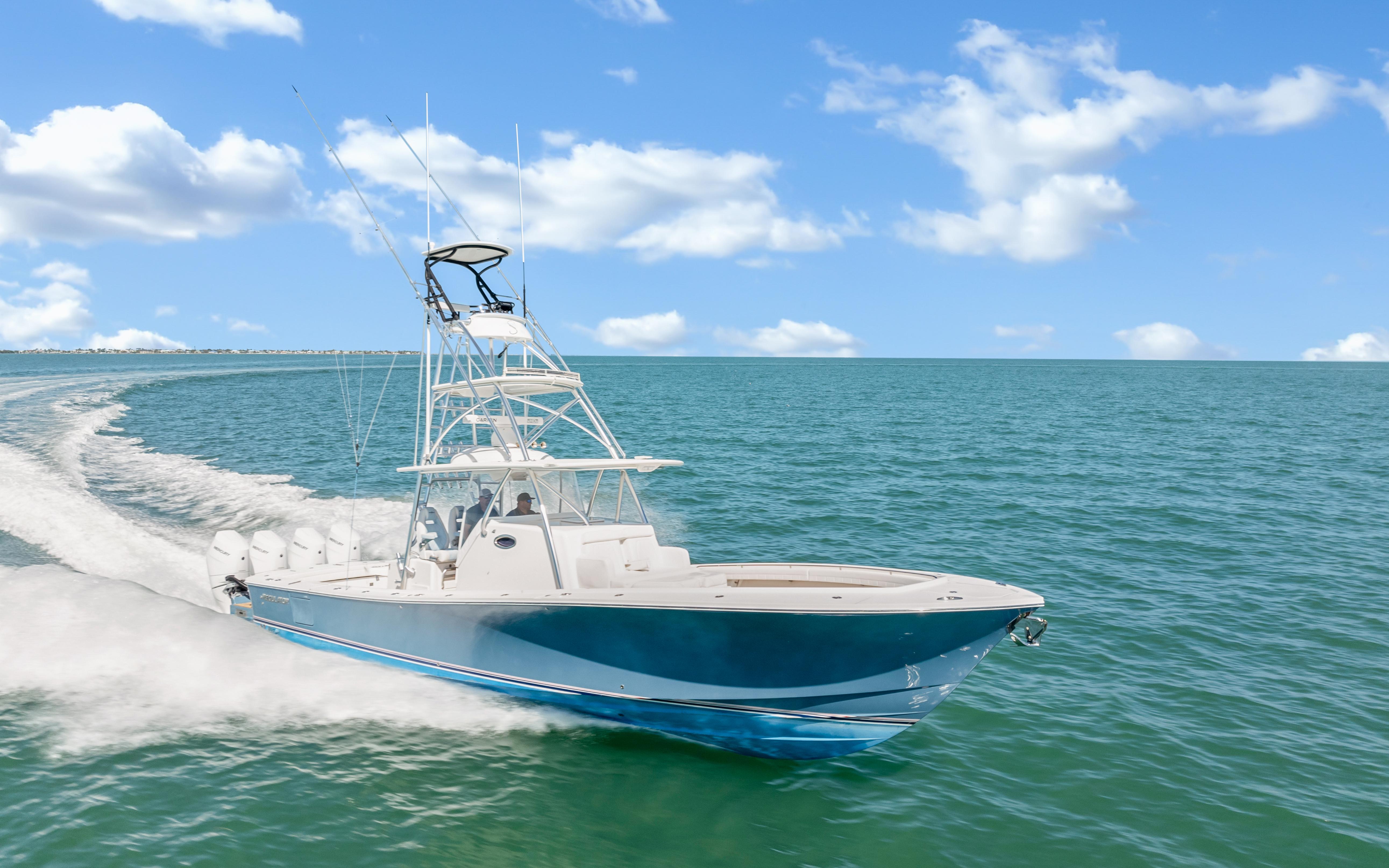 2018 Regulator 41 Center Console