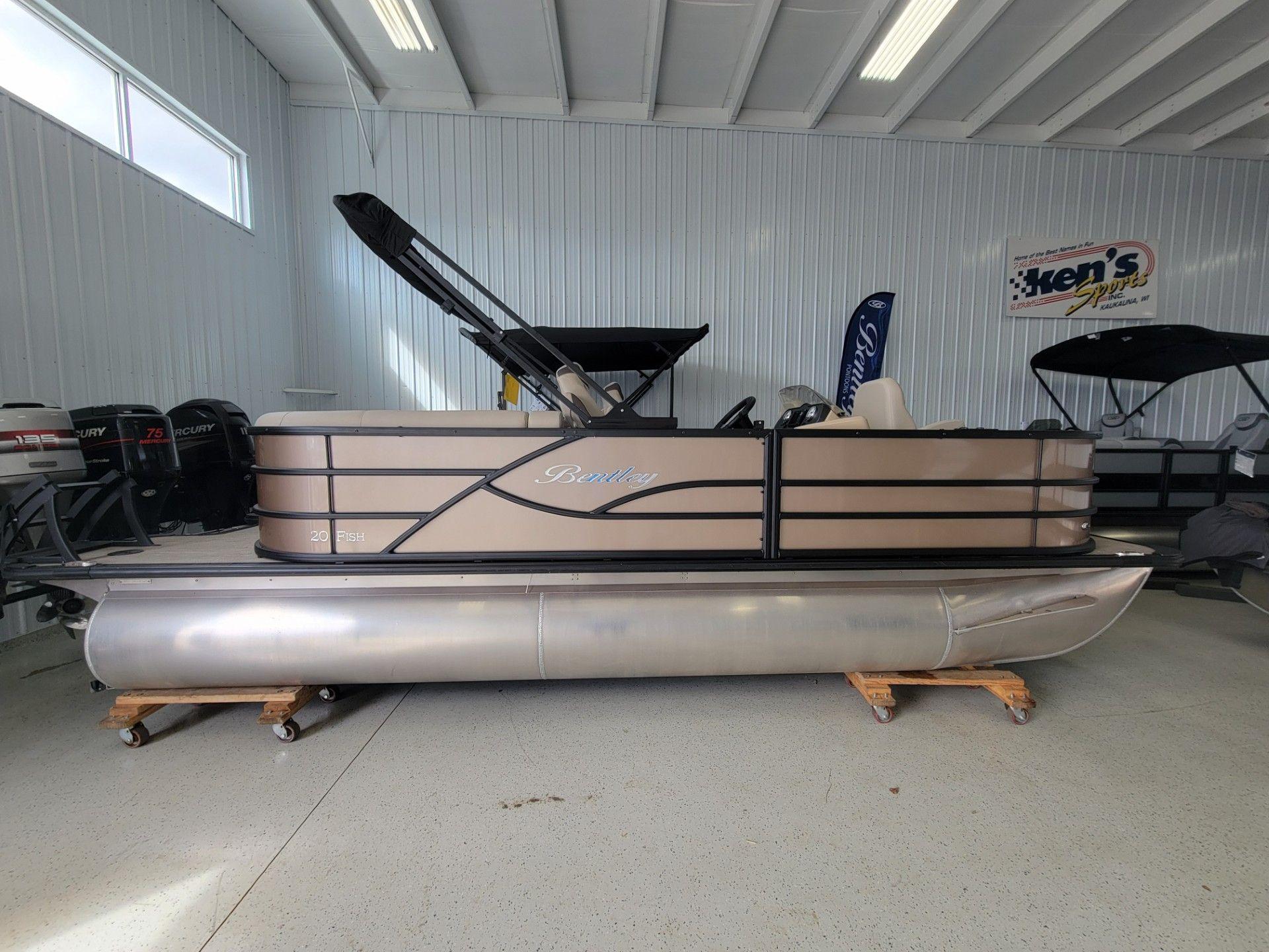 2025 Bentley Pontoons FISH 200 CW