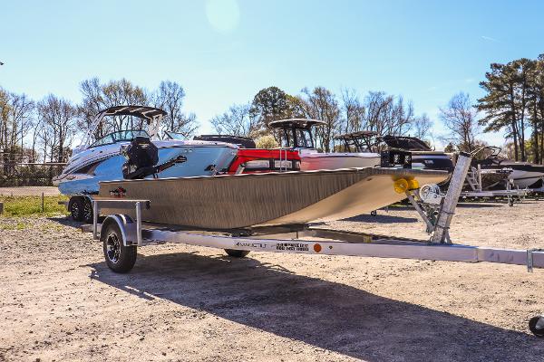 2025 Gator-tail 1754 Extreme