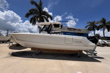 2026 Boston Whaler 280 Outrage