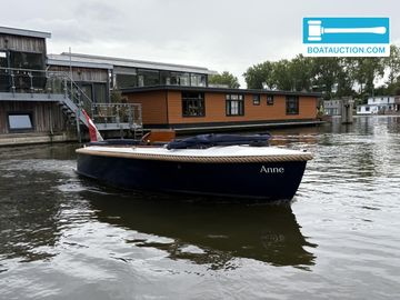 1900 Sloop 580