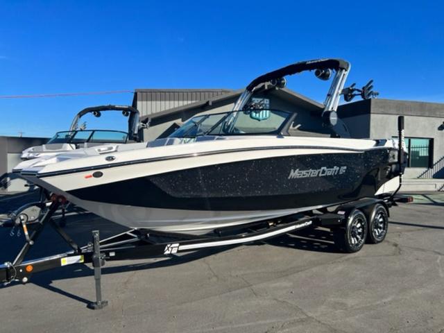 MasterCraft XT24