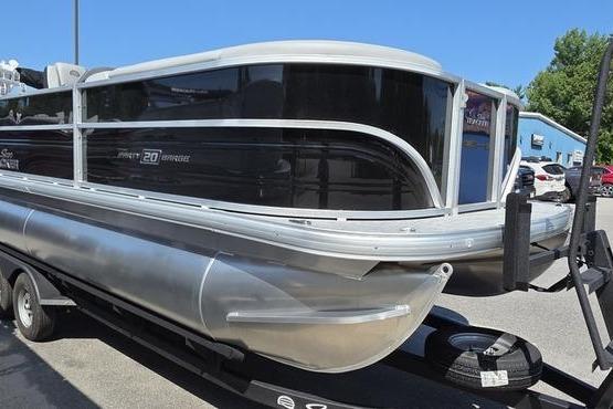 2026 Sun Tracker PB 20 DLX