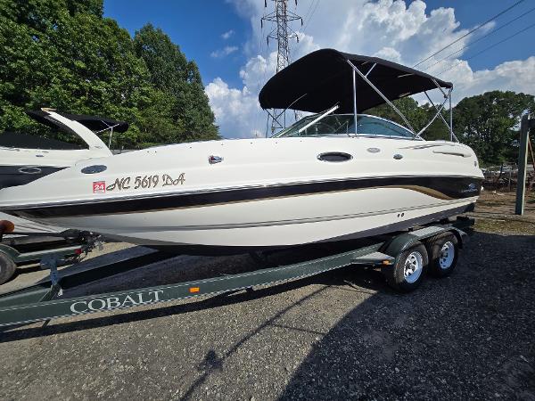 2005 Chaparral 236 Sunesta