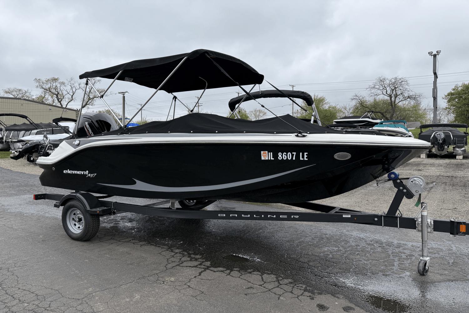 2023 Bayliner M17