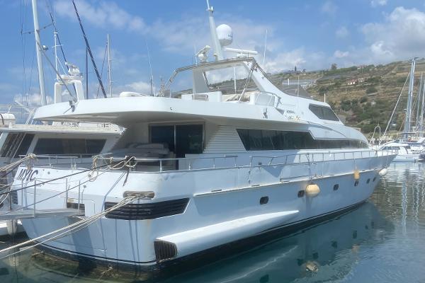 1989 Lavagna Admiral 27