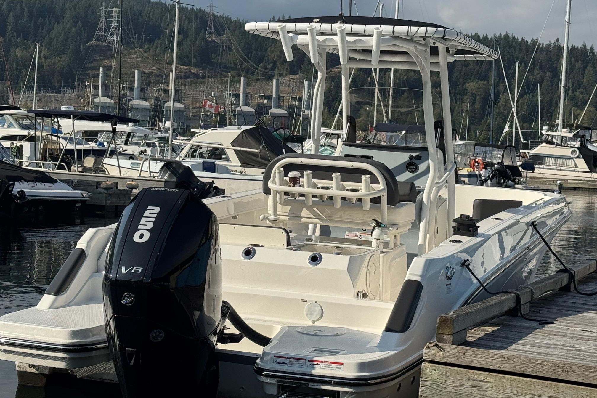 2025 Trophy T24 CC