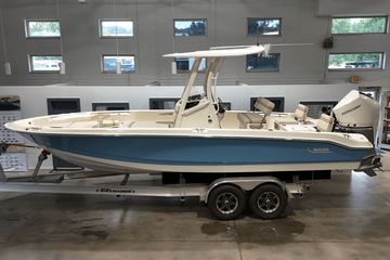 2026 Boston Whaler 250 Dauntless