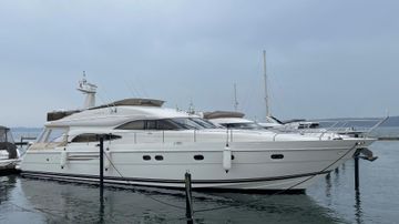 1999 Princess 65 Fly