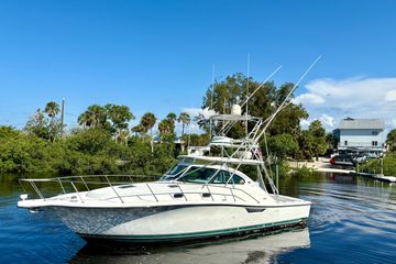 2002 Pursuit 3800 Express
