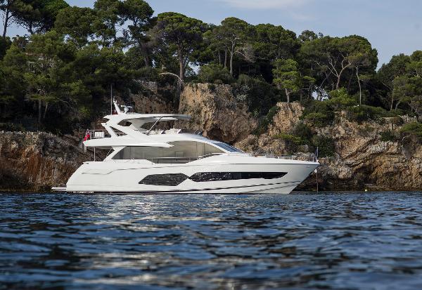 2018 Sunseeker 76 Yacht