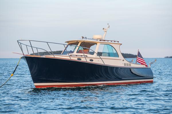 Hinckley Picnic Boat 37 MKIII