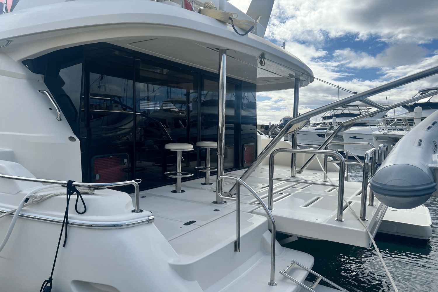 2016 Aquila 48