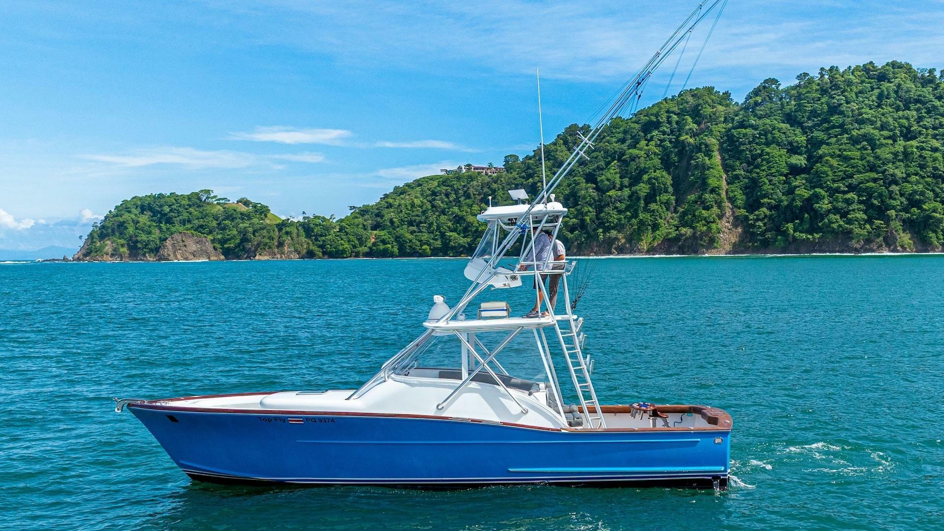 2019 Maverick Yachts Costa Rica 36 Walkaround