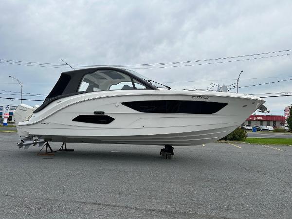 2023 Sea Ray DAO 370