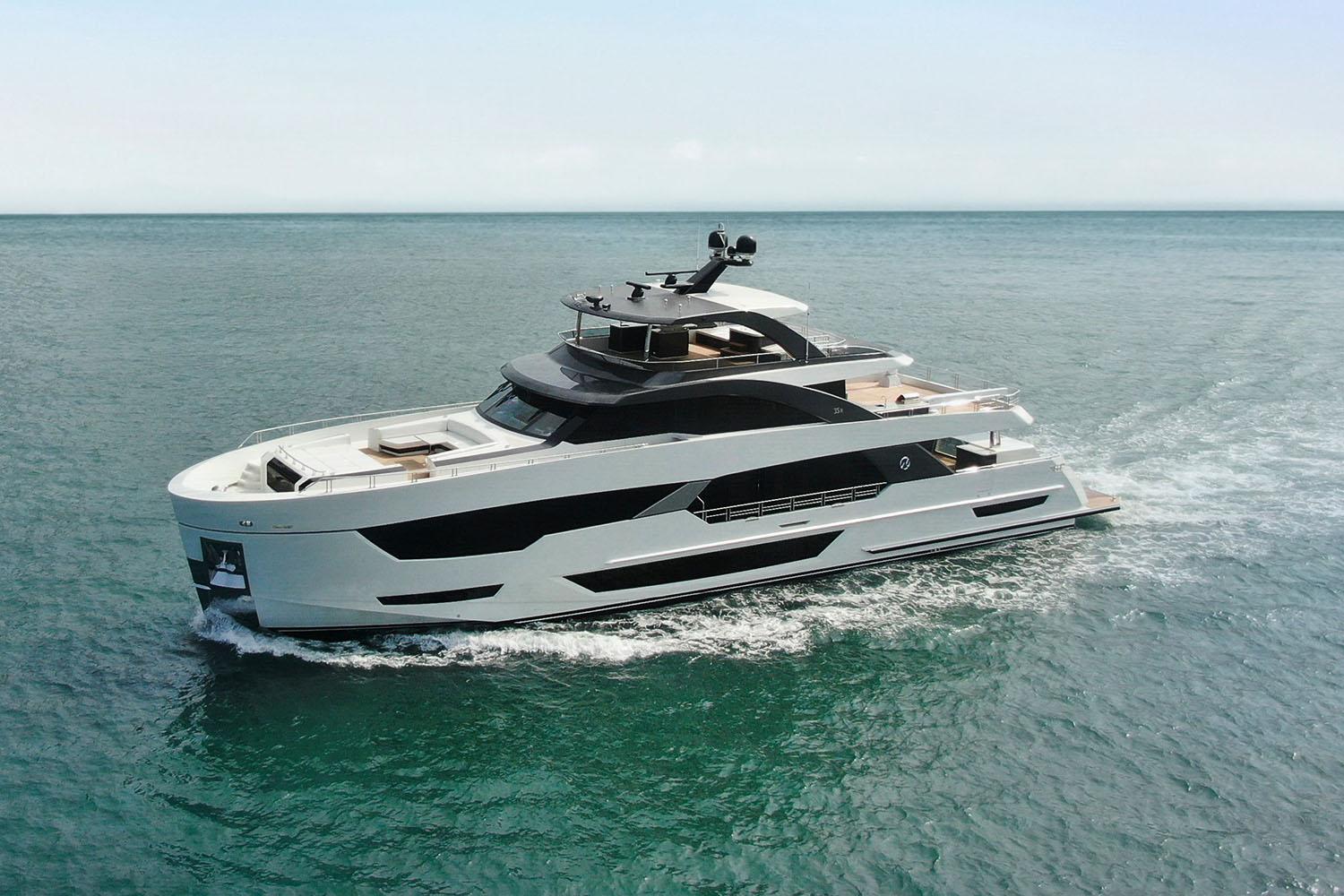 Ocean Alexander Boat image