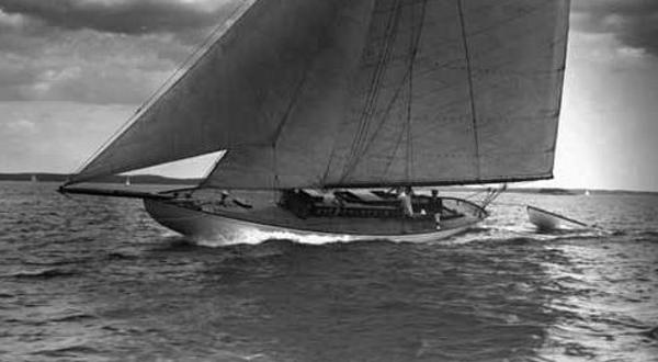 Herreshoff Bar Harbor 31