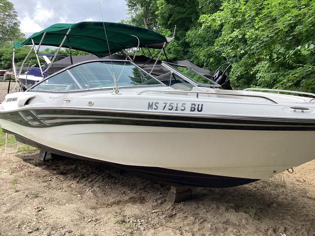 2001 Four Winns 210 Horizon