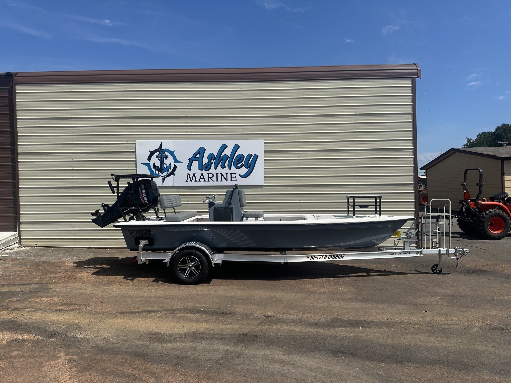 Xplor Delta 18CC GUIDE SERIES 2026 Xplor Delta 18CC GUIDE SERIES boat on trailer at Ashley Marine.