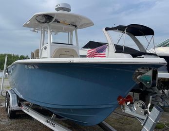 2022 Sea Pro 239 Center Console