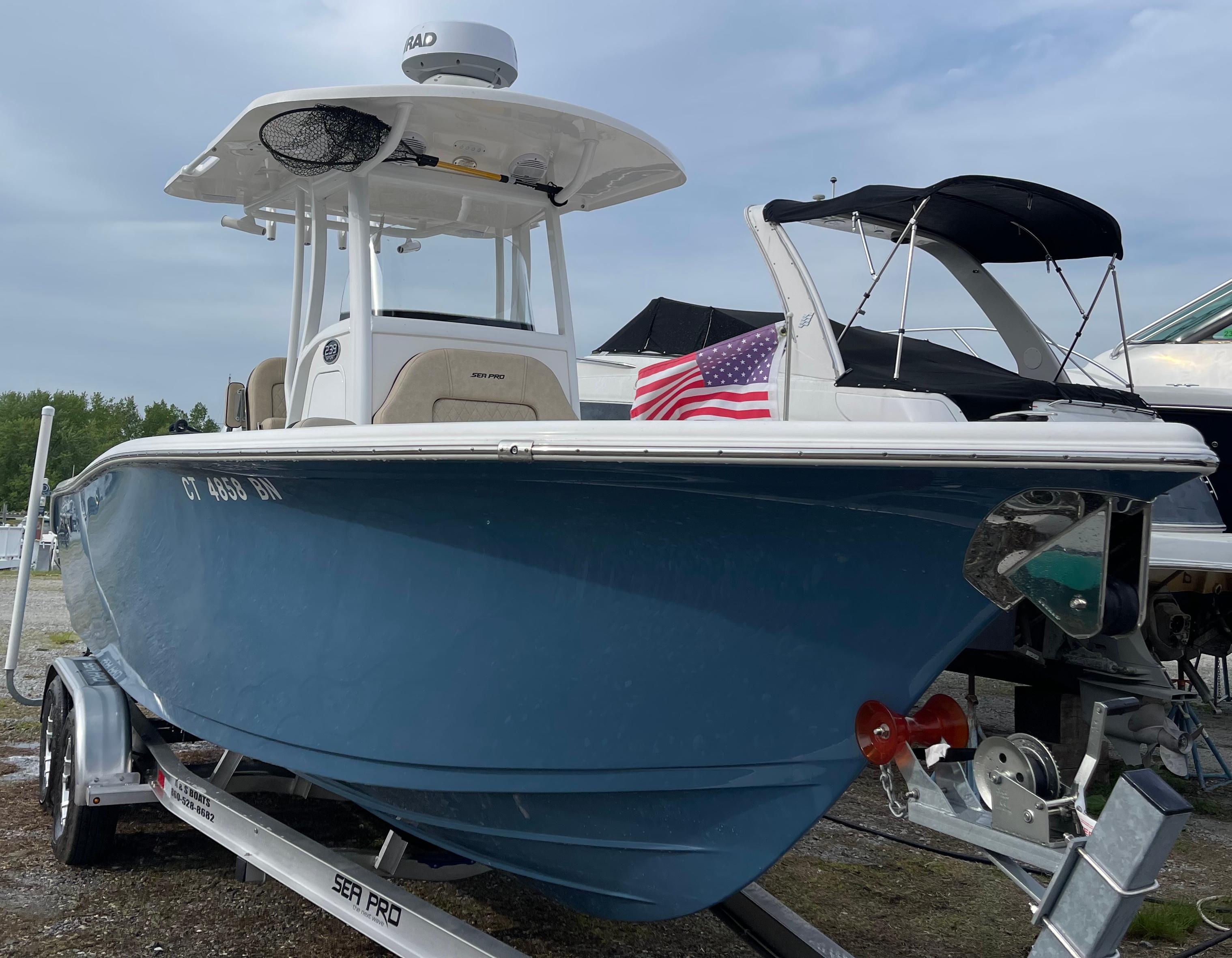 2022 Sea Pro 239 Center Console