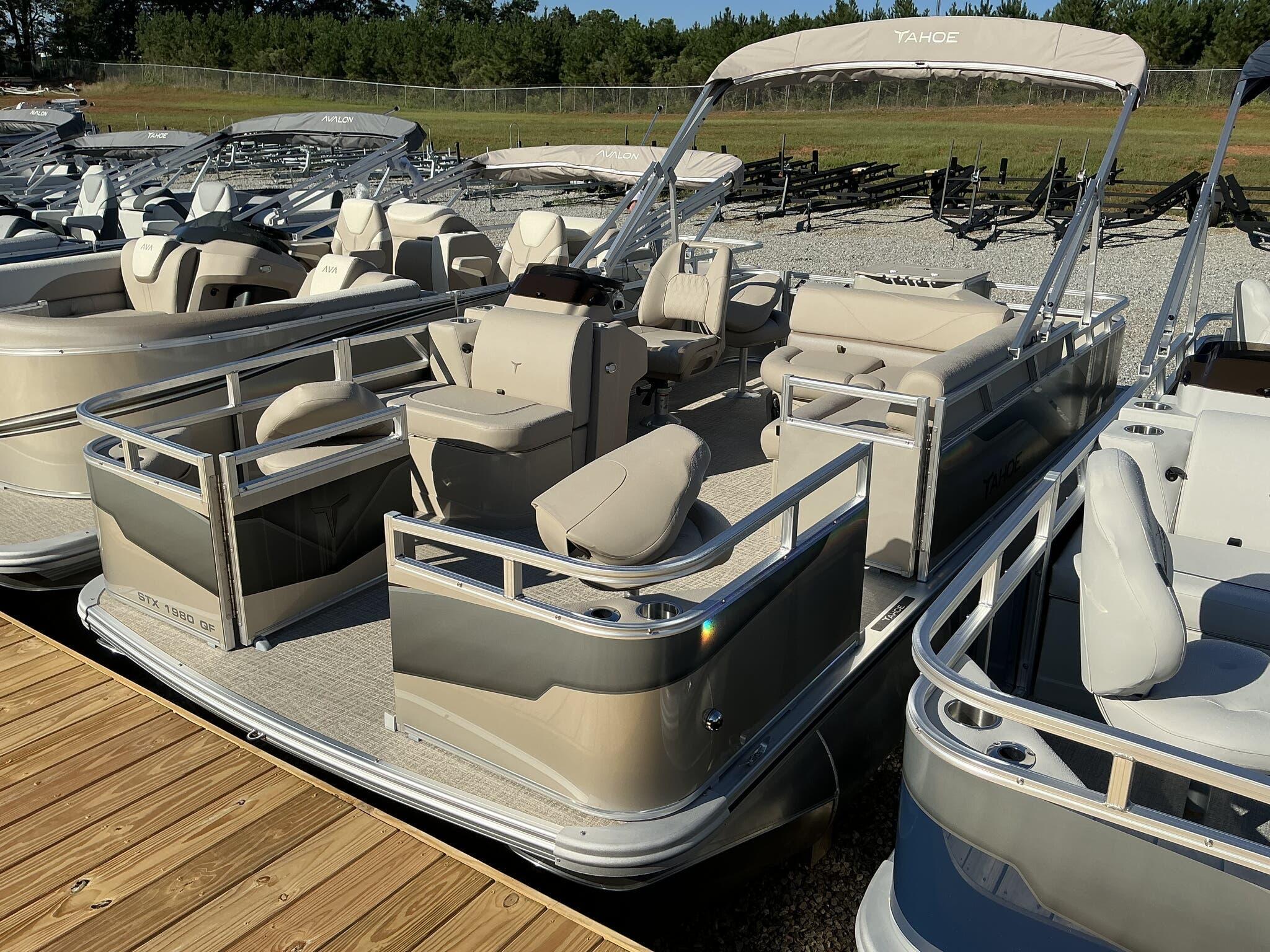 2025 Tahoe Pontoon STX Quad Fish,