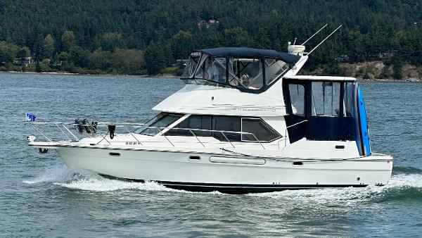 1999 Bayliner 4087 Aft Cabin Motoryacht