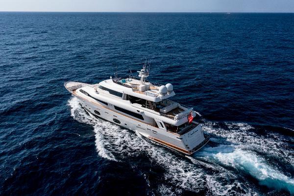 2013 Custom Line Navetta 33 Crescendo