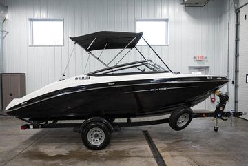 2024 Yamaha Boats SX195