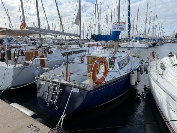 1985 Dufour 31