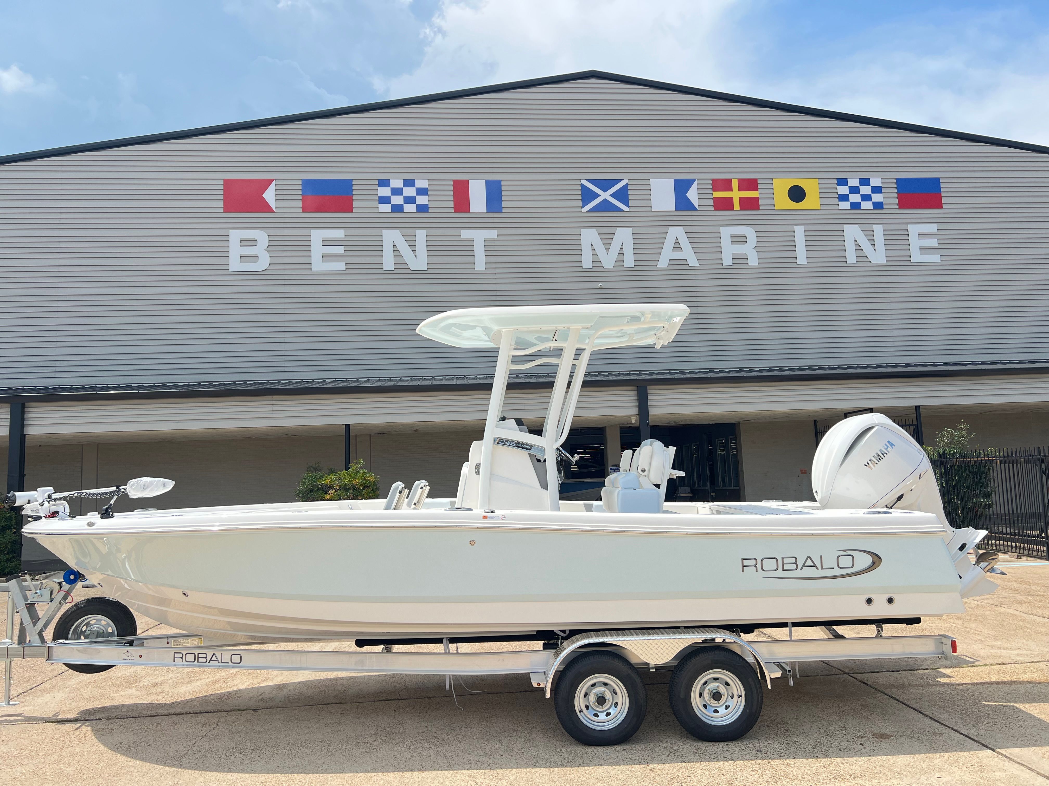2026 Robalo ROBALO 246
