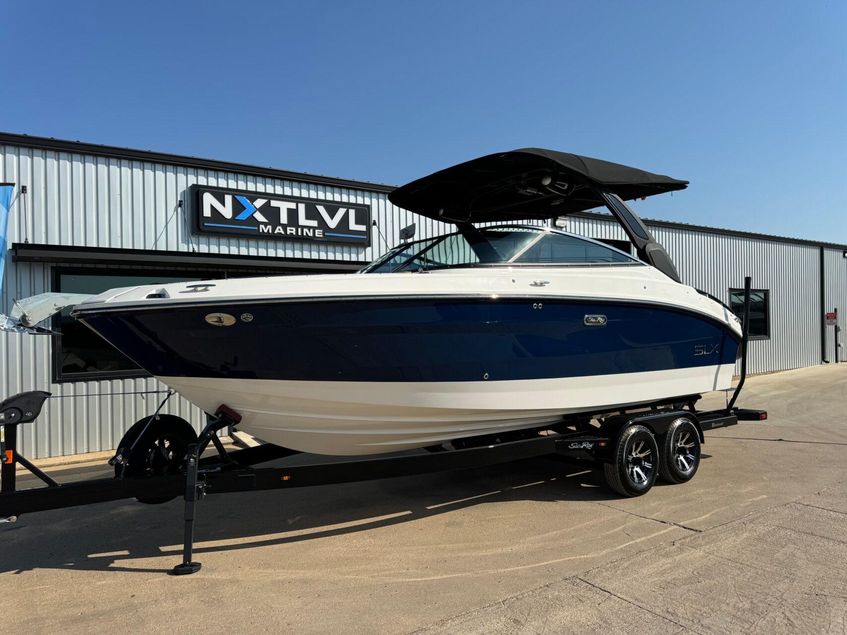 Sea Ray SLX 260 Surf