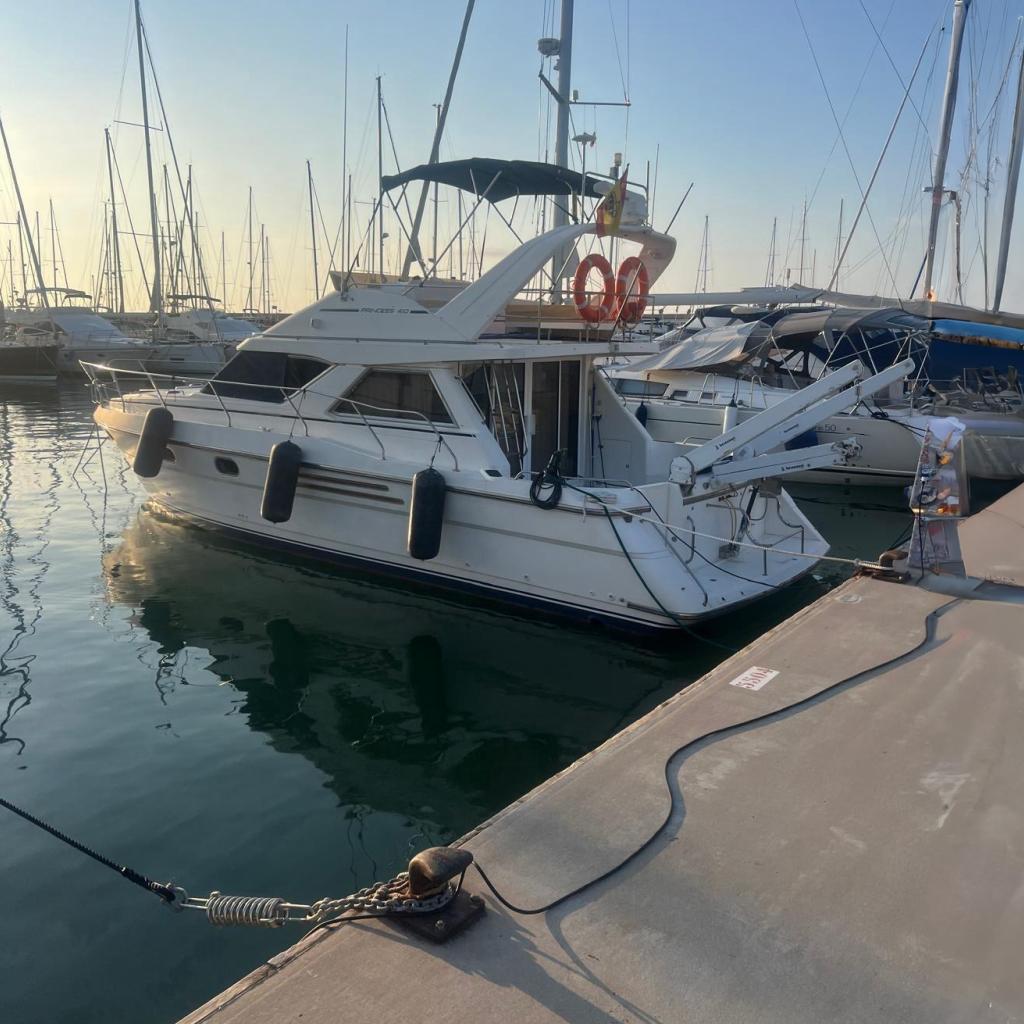 1992 Princess 410 Fly