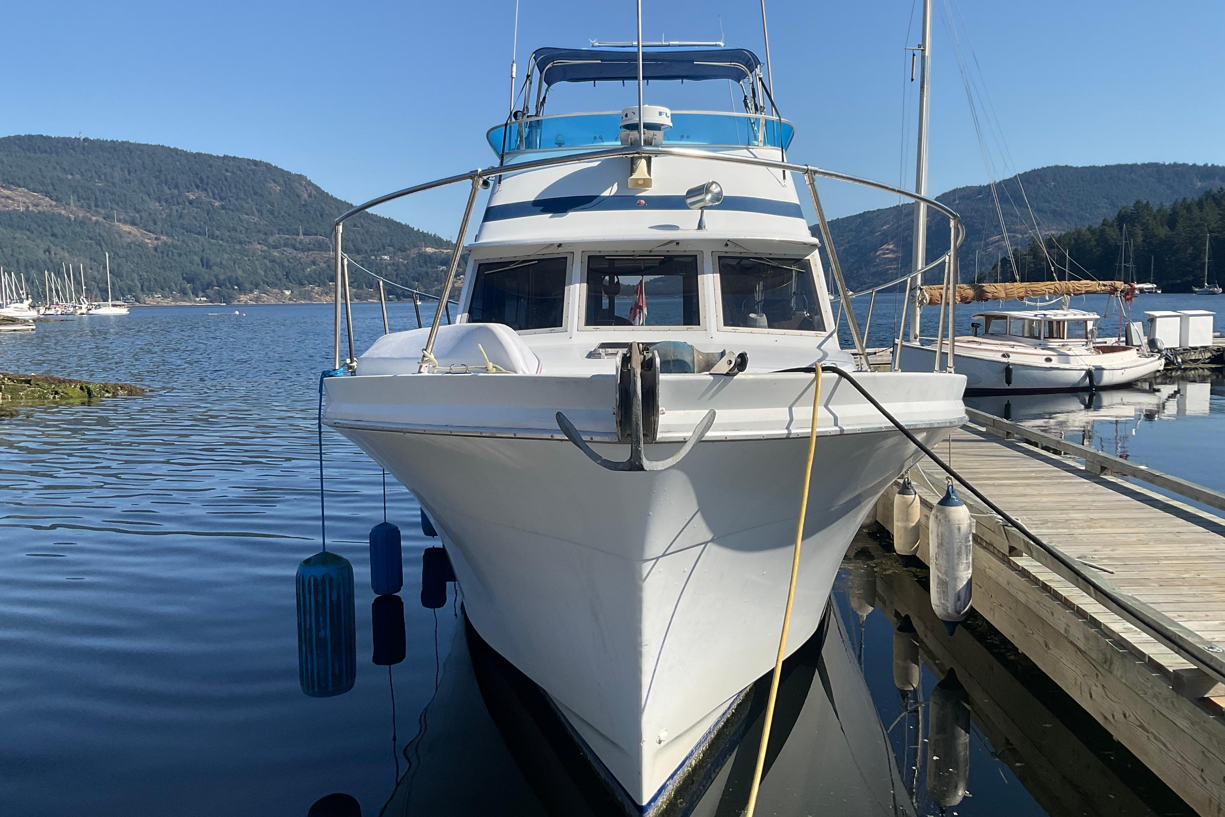 1980 Uniflite Coastal Cruiser