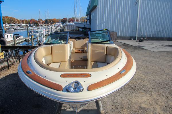 Chris-Craft Corsair 22: Runabout Royalty - boats.com