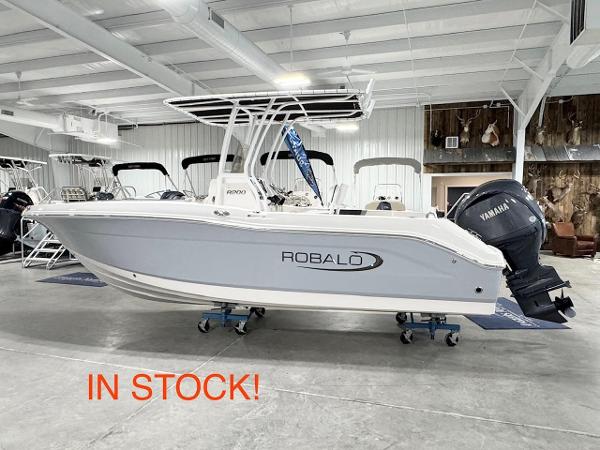Robalo R200 Center Console 2025 Robalo R200 Center Console boat in showroom, available now.