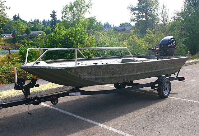 2025 Tracker Grizzly® 1648 Utility