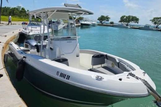 2020 Striper 220 Center Console