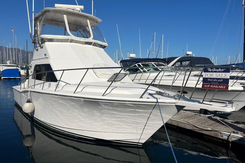 2007 Cabo 35 Flybridge